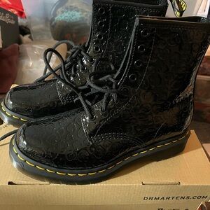Dr. Martens Black Patent Lamper Boots
